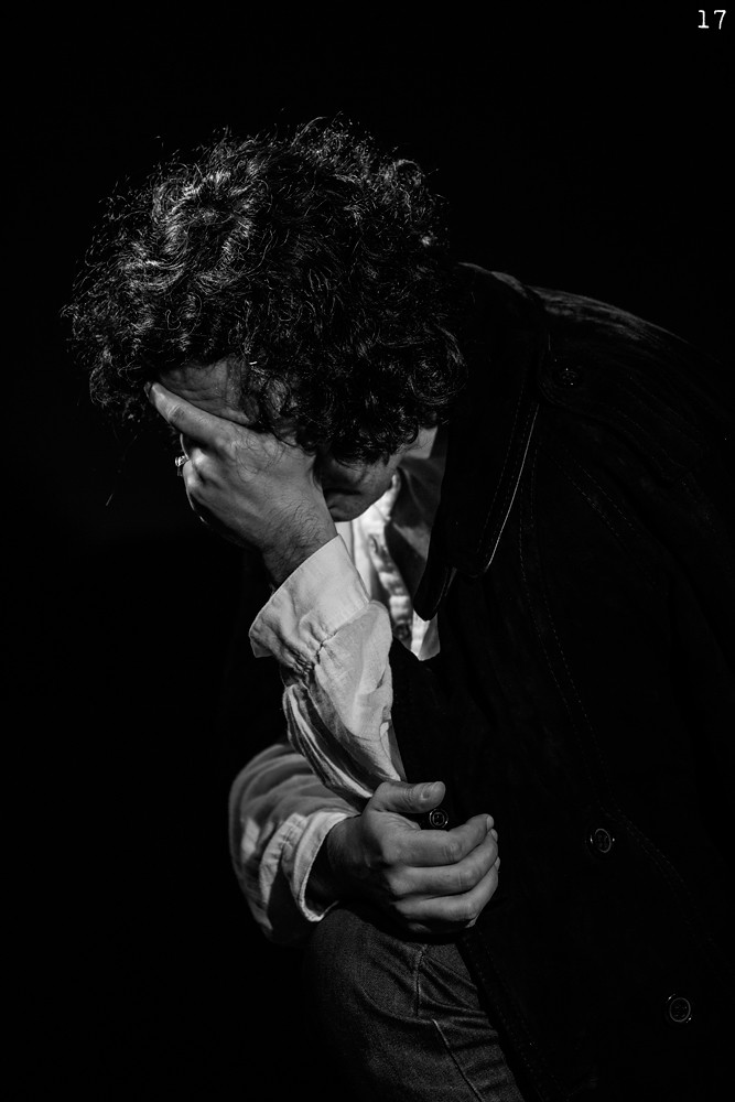 Hamlet One Man Play - Claudius Spanien UK